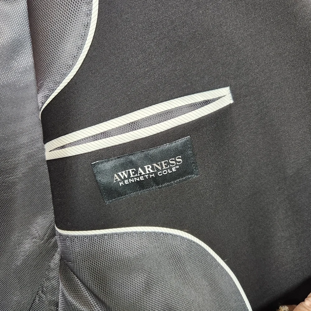 Kenneth Cole Navy Blue Men's Blazer. Sz 54 Regular